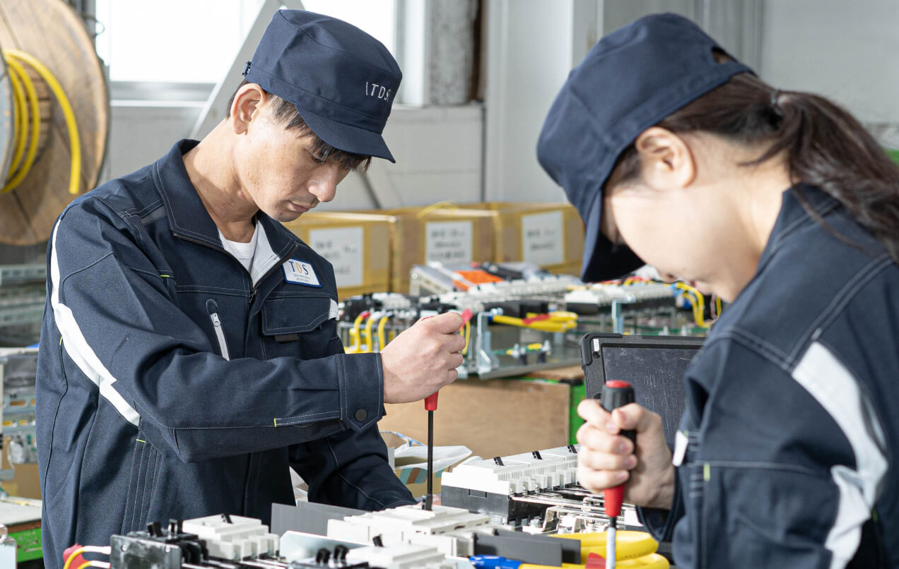 COMPANY 徳山電機製作所を知る